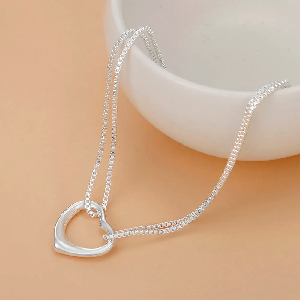 Conjunto Colar e Pulseira de Coração em Prata