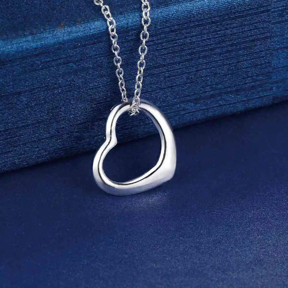Conjunto Colar e Pulseira de Coração em Prata
